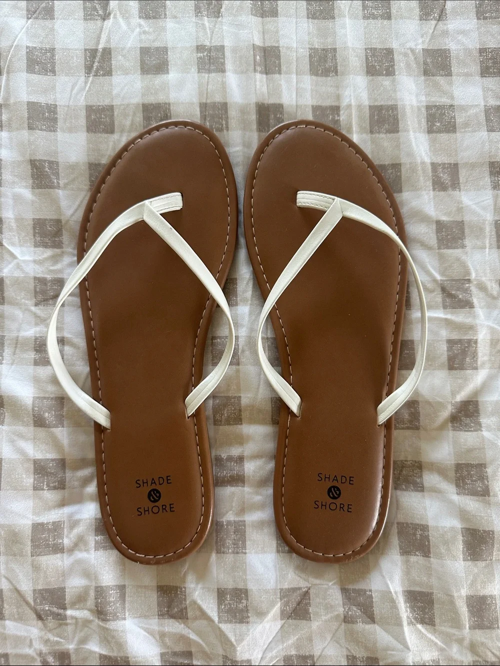 Shade & Shore Brown Footbed Flip Flops with White Straps